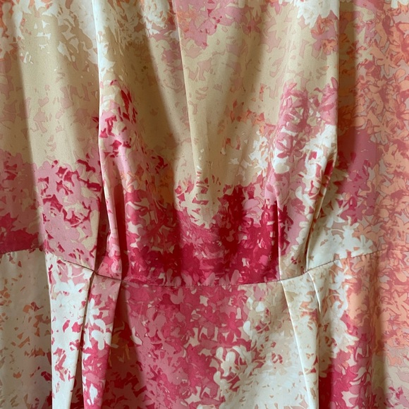 Ann Taylor - Loft Dress 👗 in Stunning Pink Florals and Tan Colors🌸🌸Super Soft - Picture 3 of 12